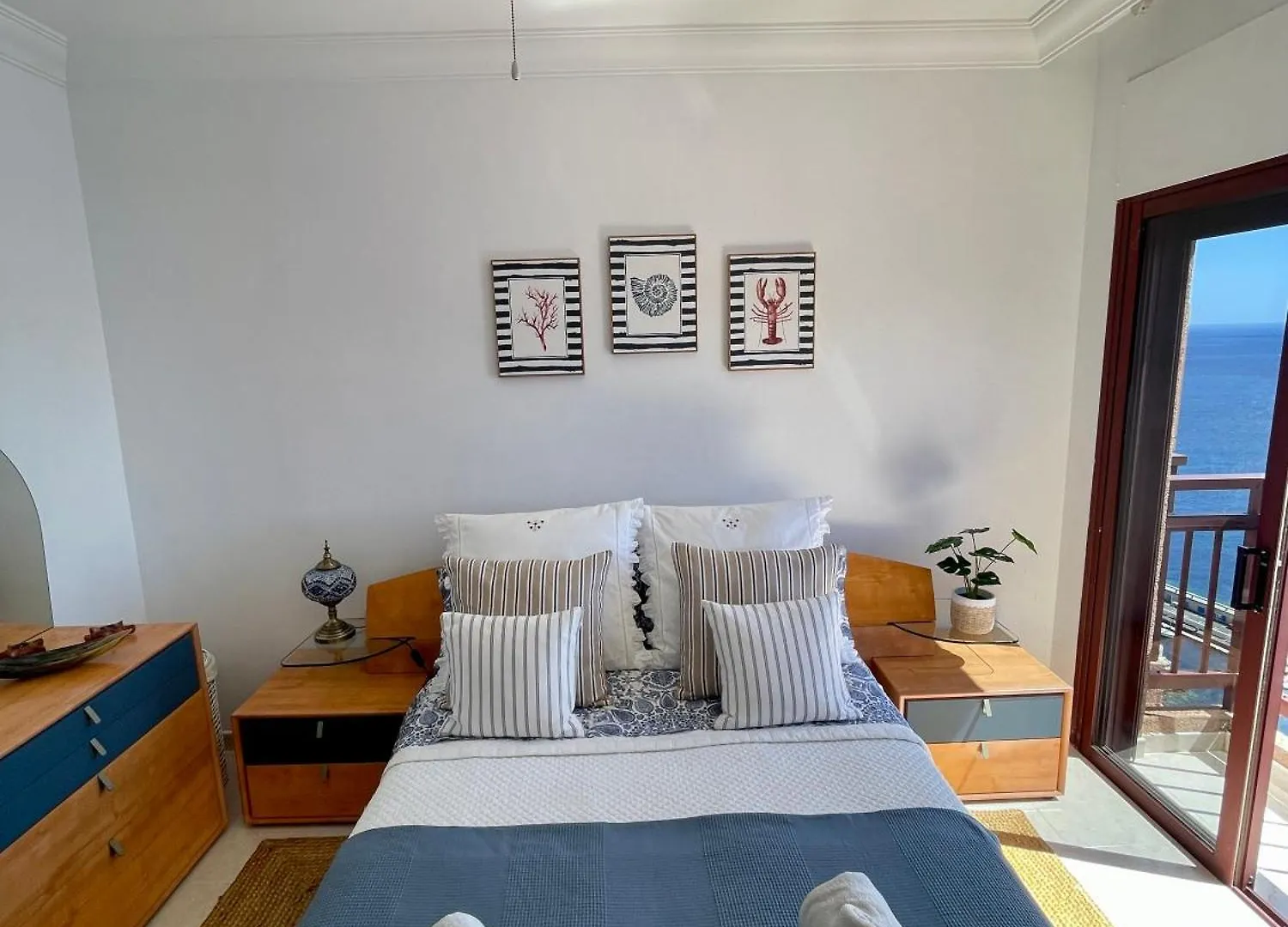 Guest house El Gran Lago Azul Radazul Spain
